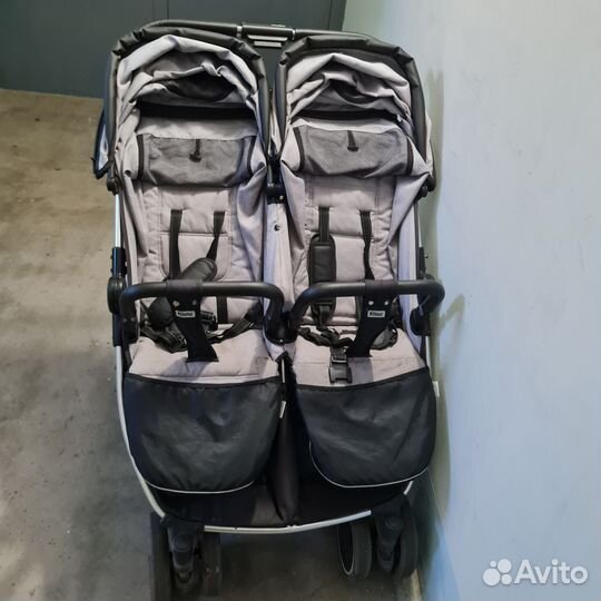 Коляска для двойни