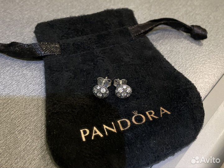 Серьги пусеты Pandora