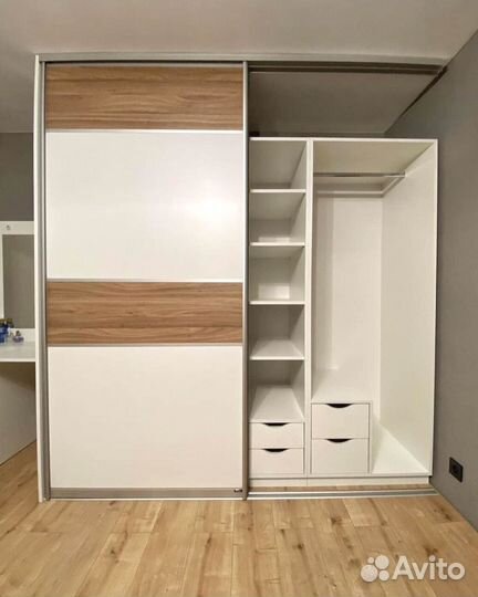 Стильный шкаф купе