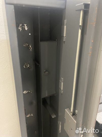 Оружейный сейф