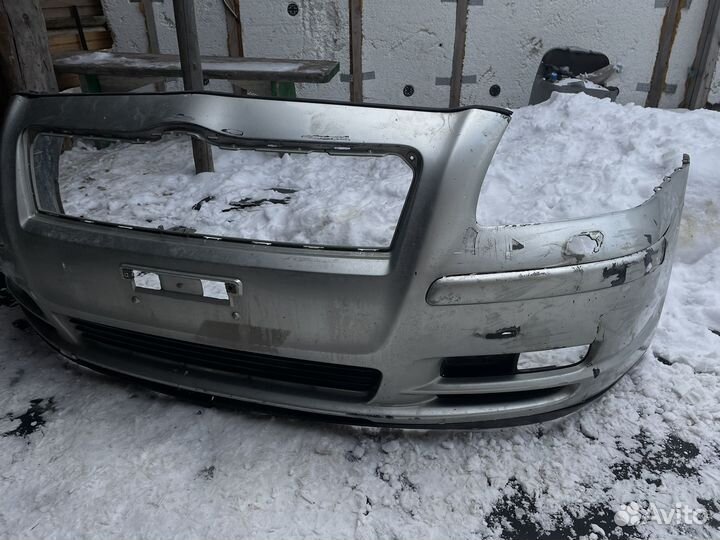 Бампер Тойота Авенсис2