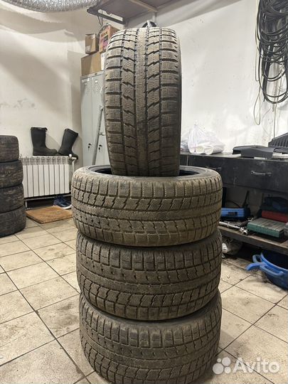 Toyo Observe GSi-5 275/40 R20 и 315/35 R20 Q