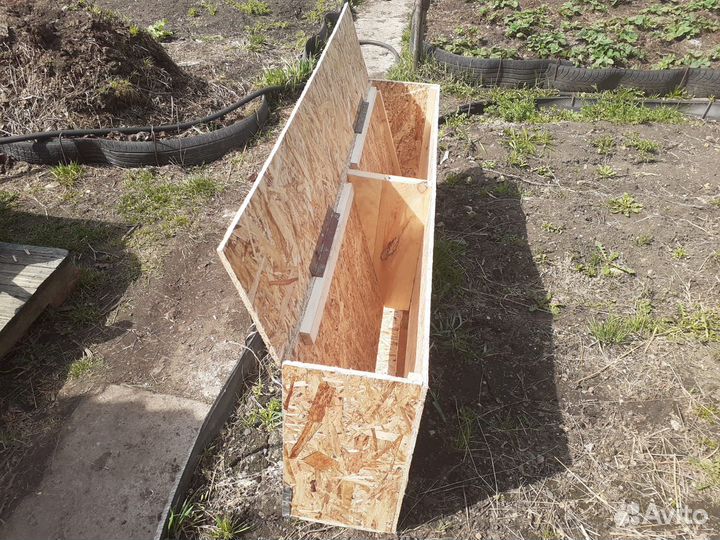 Бункерная кормушка для кур