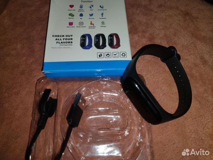 Фитнесс браслет новый