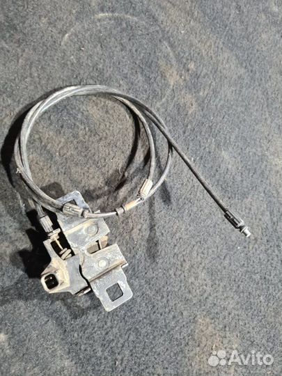 Замок капота Land Rover Discovery 2008