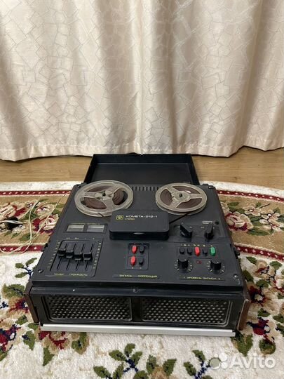 Магнитофон Комета-212-1 1984г выпуска