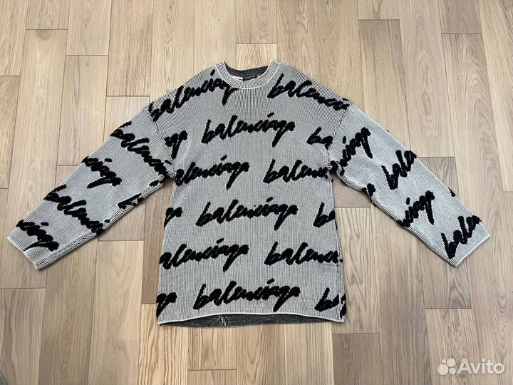 Balenciaga sweater