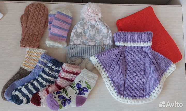 Шапочка, шарфы,варежки, носочки для девочки 4-6лет