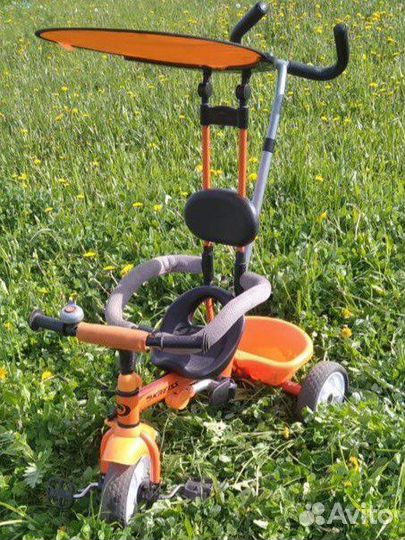 Детский велосипед с ручкой