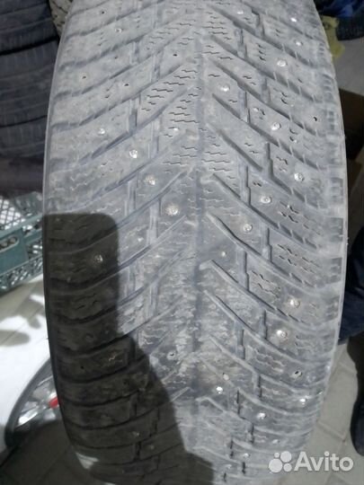 Nokian Tyres Hakkapeliitta 8 SUV 215/55 R17