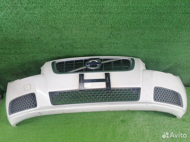 Бампер передний Volvo V70