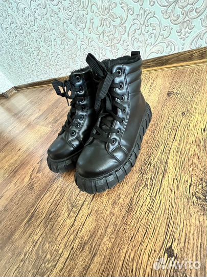 Ботинки женские