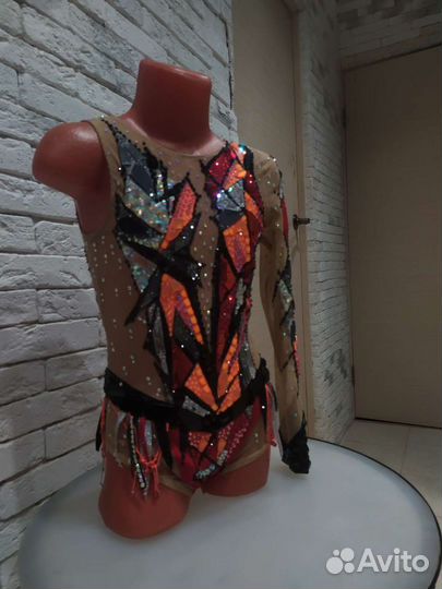 Купальник для художественной гимнастики