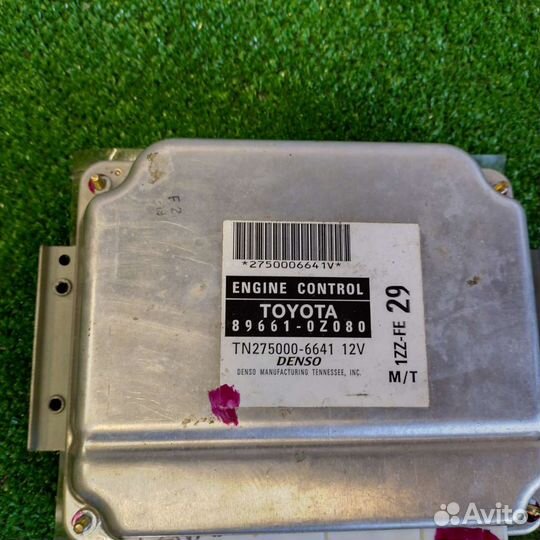 Блок управления двигателем Pontiac Vibe