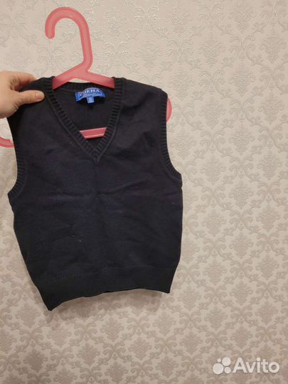 Жилет черный 128 размер