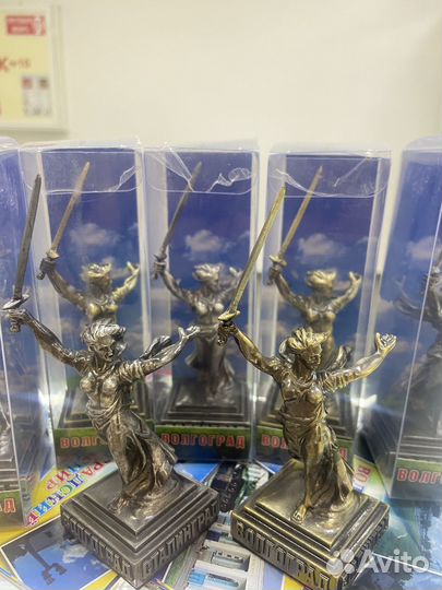 Статуэтка металлическая Родина мать