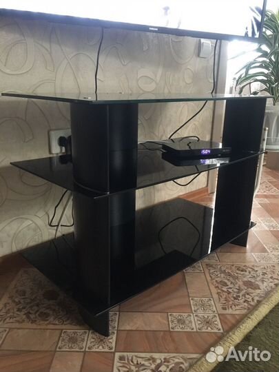 Тумба под телевизор