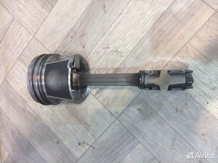 Поршень шатун Nissan X-Trail T30 YD22ETI