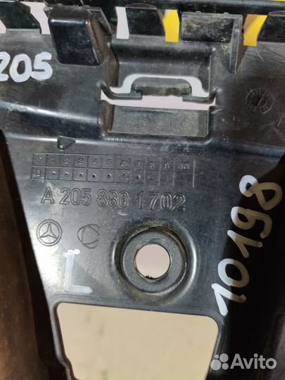 Mercedes W205 Крепление Заднее левое 10198