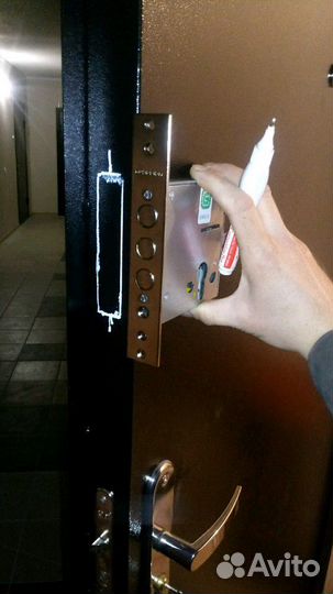 Врезка замка,замена,ремонт,аварийное вскрытие