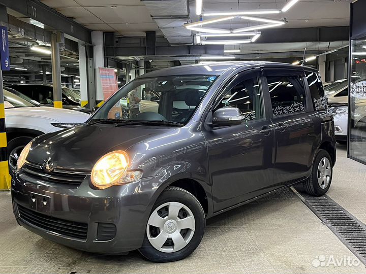 Toyota Sienta, 2010