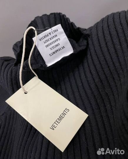 Водолазка vetements