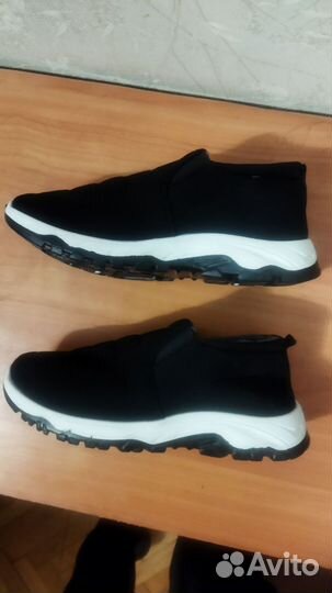 Кроссовки, осенние размер 42