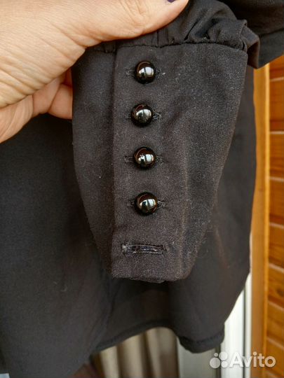 Блузка черная