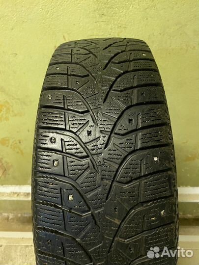 Bridgestone Blizzak Spike-02 185/65 R15 88T