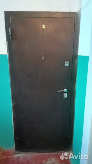 Дверь входная б/у с коробкой. Самовывоз