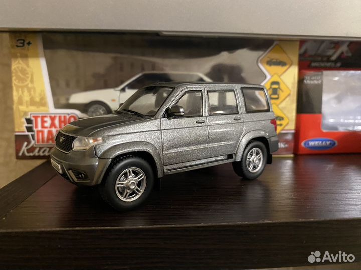 Модель автомобиля УАЗ патриот