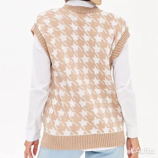 Жилетка женская вязаная 42-48