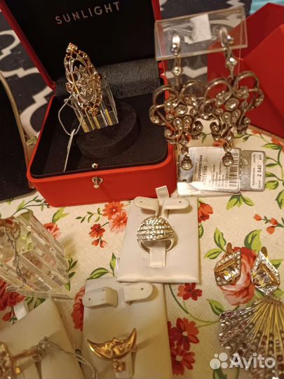 Коробка подарочная новая