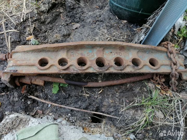 Скоба навески дт - 75