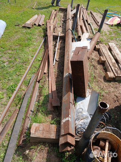 Уголок металлический 100х100х10 мм