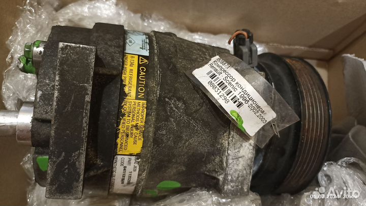 Компрессор кондиционера Renault scenic 2002,2003