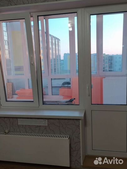 Балконная дверь с окном