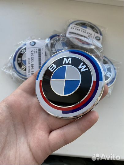 Оригинальная юбилейная эмблема BMW