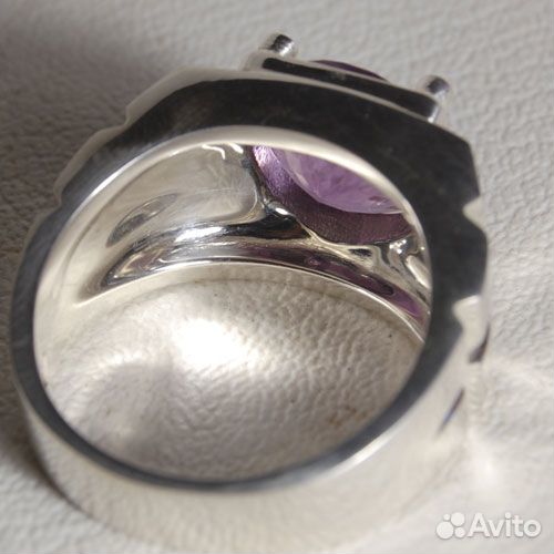 Кольцо с камнем аметист