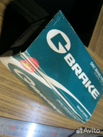 Тормозные колодки передние Land Cruiser 100