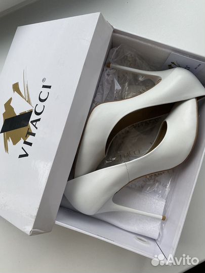 Туфли кожаные Vitacci 39