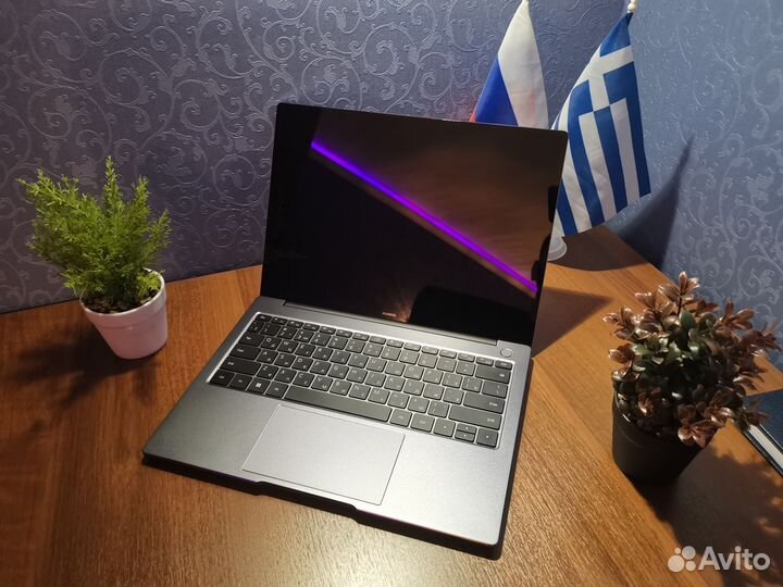 Hоутбук Huawei matebook 14 новый