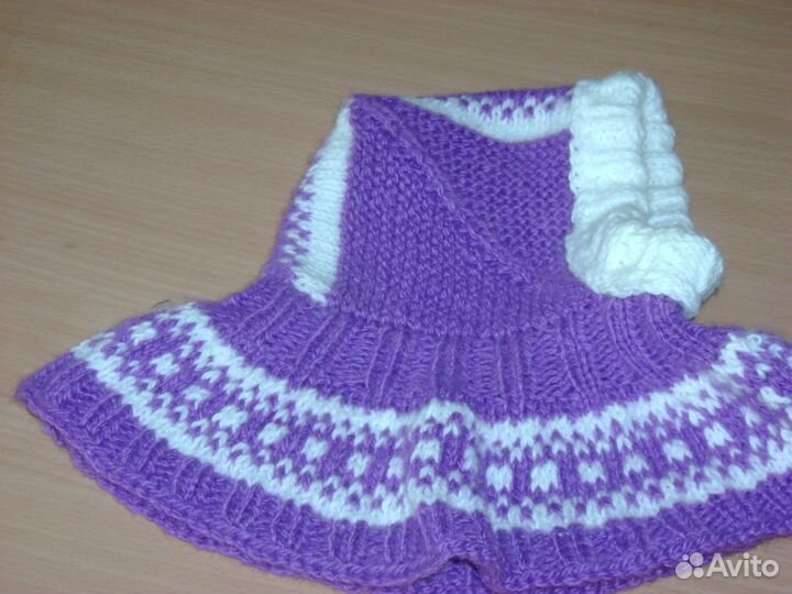 Шапочка-шлем с жаккардовым узором. окружность 40 с