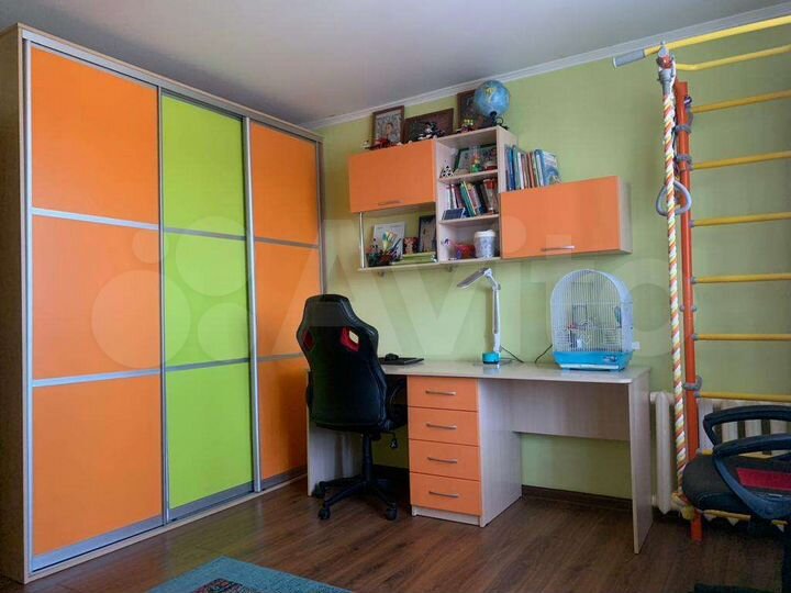 3-к. квартира, 90 м², 6/10 эт.