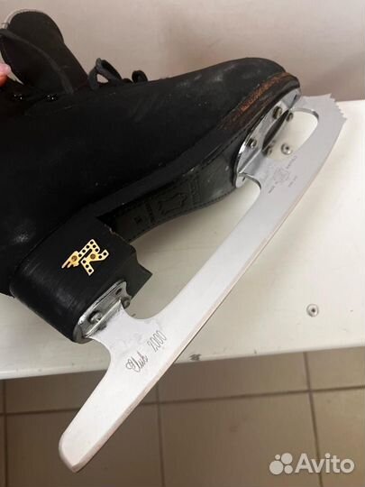 Коньки для Фигурного катания черные 235 размер