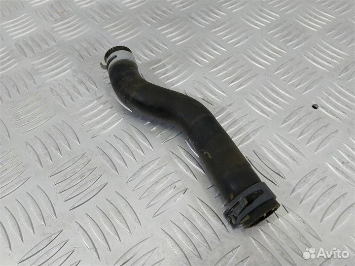 Патрубок Volkswagen Touareg 7P0815984