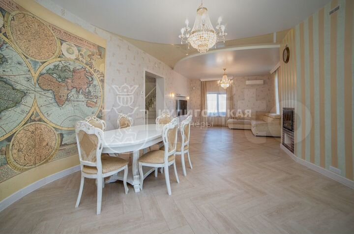 Коттедж 333,4 м² на участке 11,5 сот.