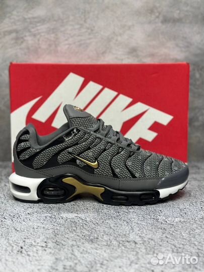 Кроссовки Nike Air Max tn plus