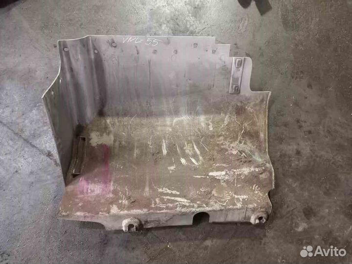 Панель торпеды салона правая нижняя часть