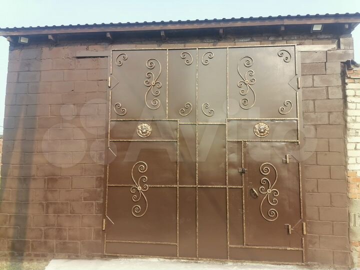 Гараж, > 30 м²